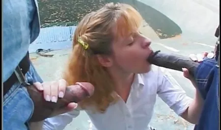 Sasha被黑色怪物搞砸了